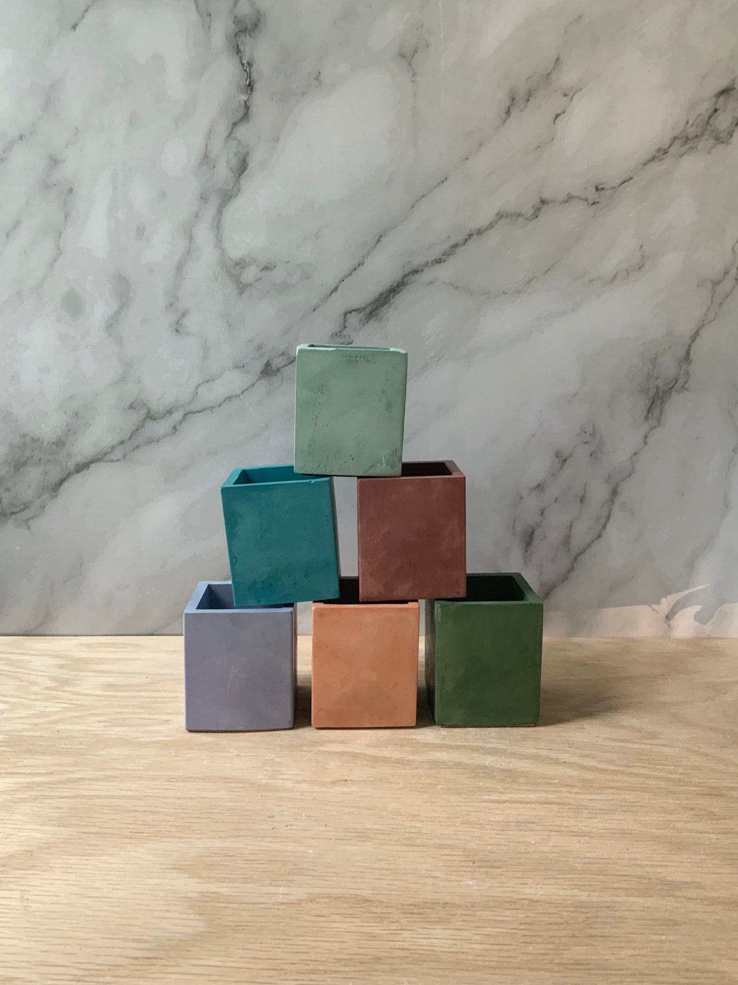 Small square Organization Cup