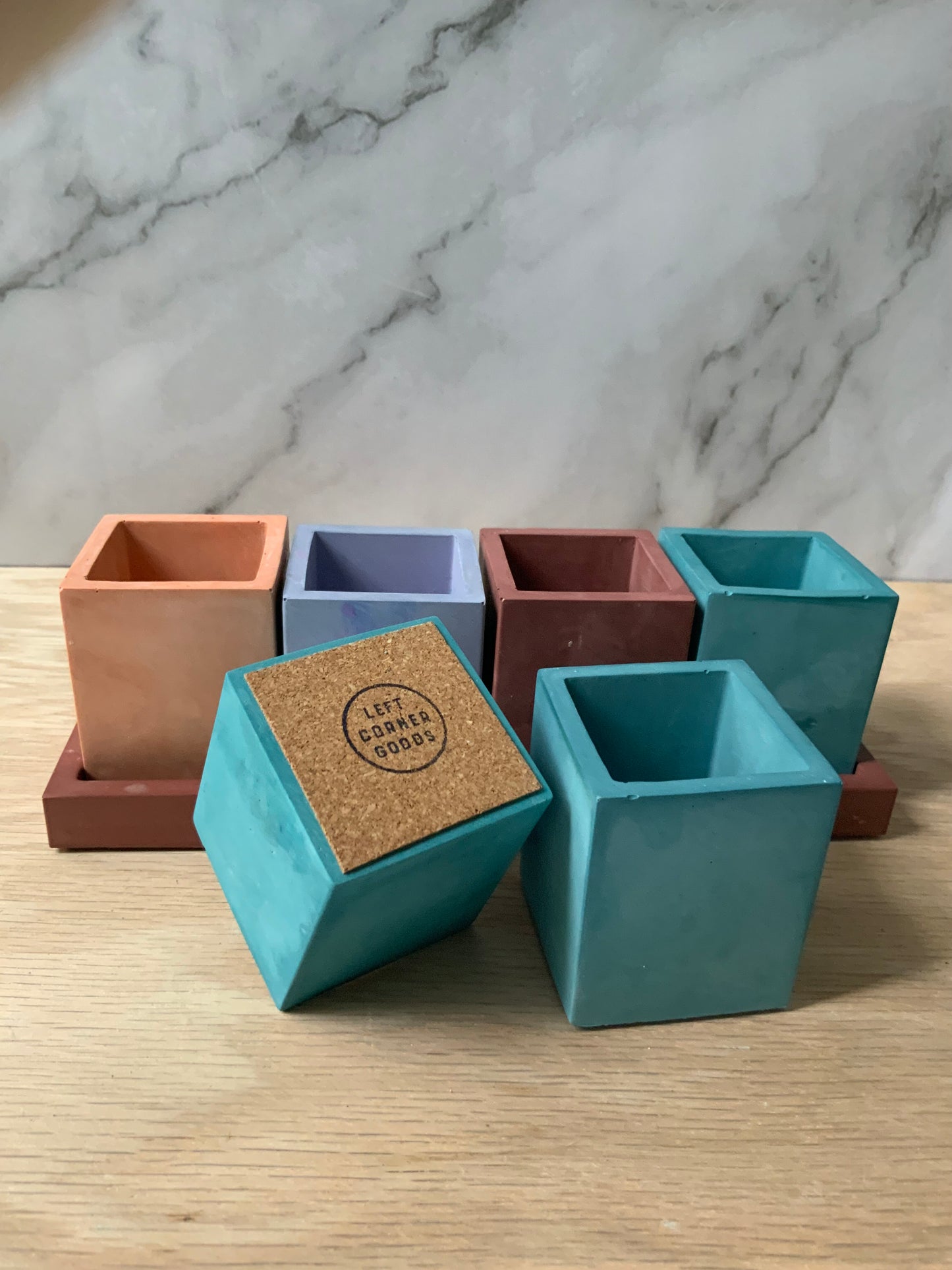 Small square Organization Cup