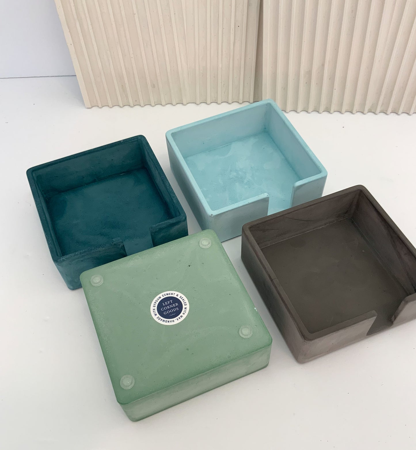 Industrial Post-it-note desk accessory Cement