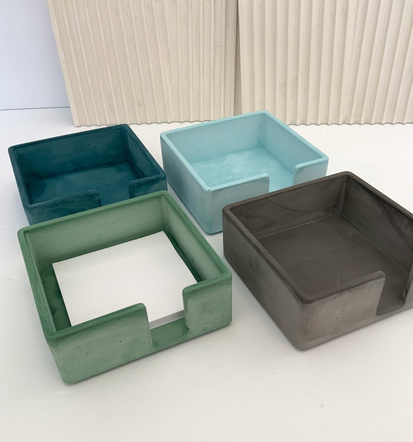 Industrial Post-it-note desk accessory Cement