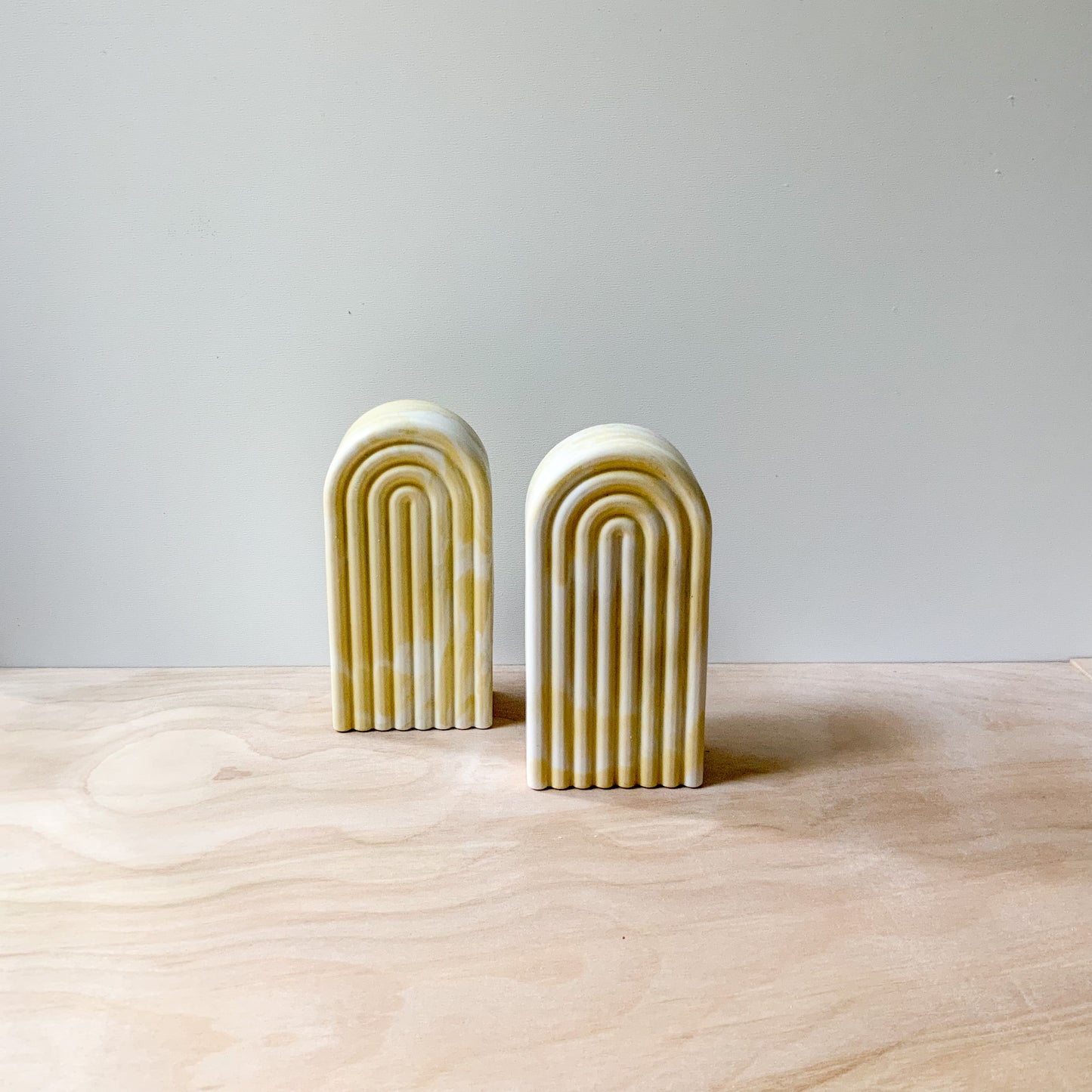 Modern Minimal Black And White Marble Arch Bookend Set For Home Decor