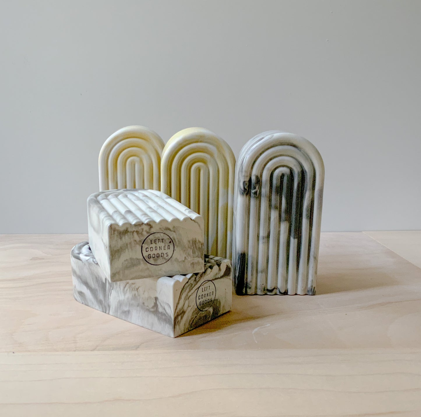 Modern Minimal Black And White Marble Arch Bookend Set For Home Decor