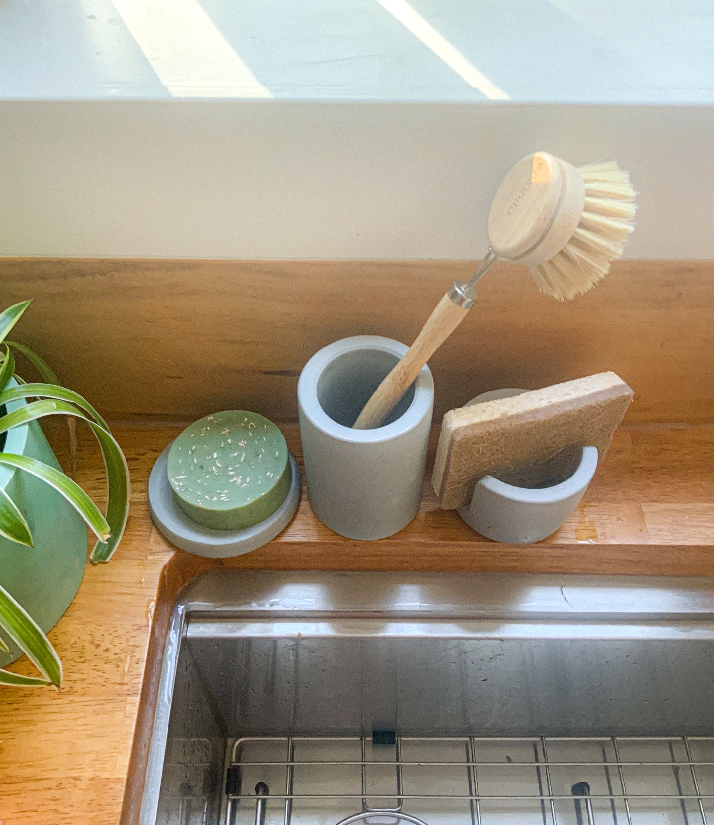 Concrete Sponge Holder: Durable, Stylish Kitchen Organizer for Countertop Dish Storage