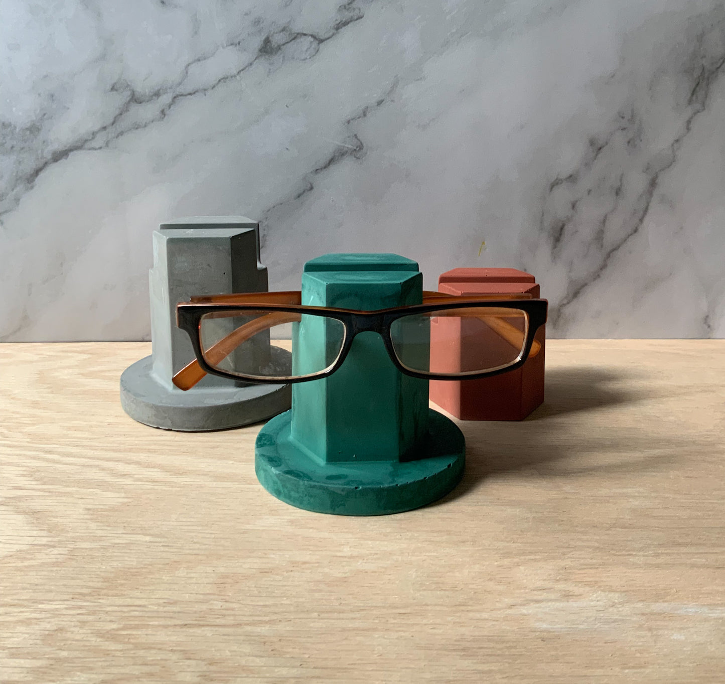 Glasses holder cement | Colorful sunglass stand | Eye glasses display