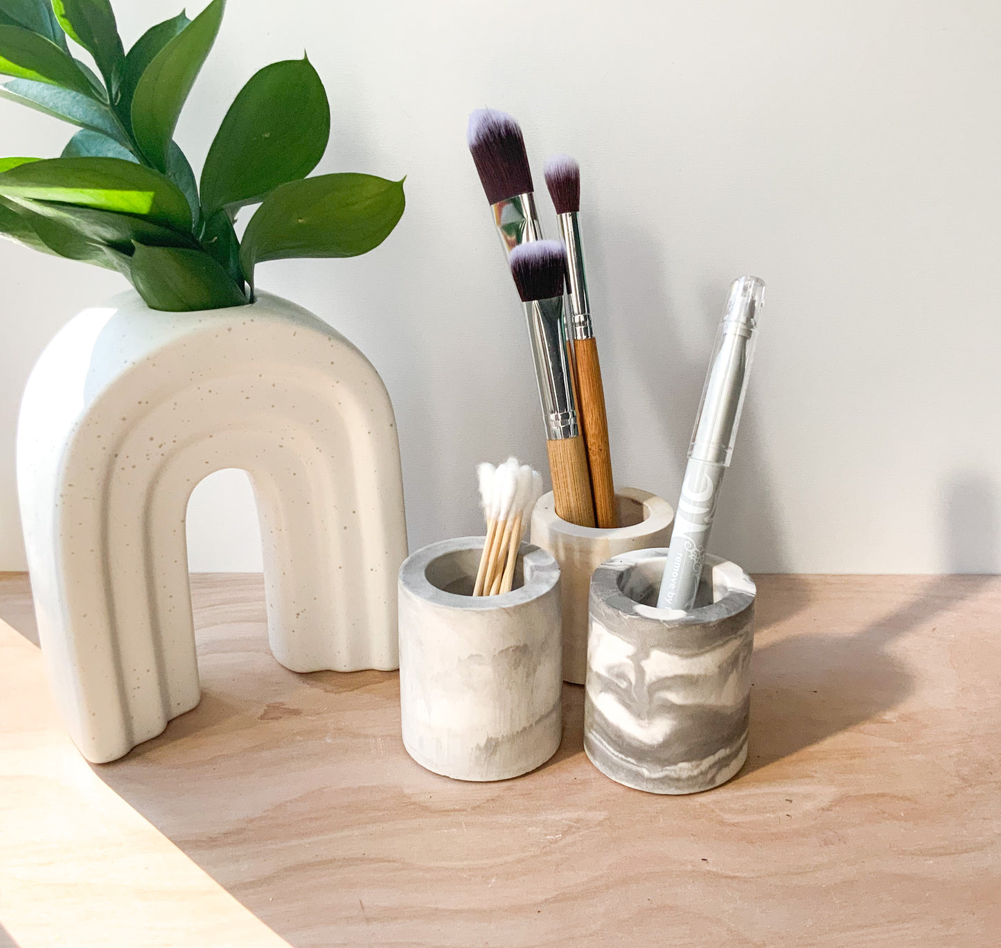 Minimalist Concrete Toothbrush Holder and Razor Stand for Modern Bathroom Decor