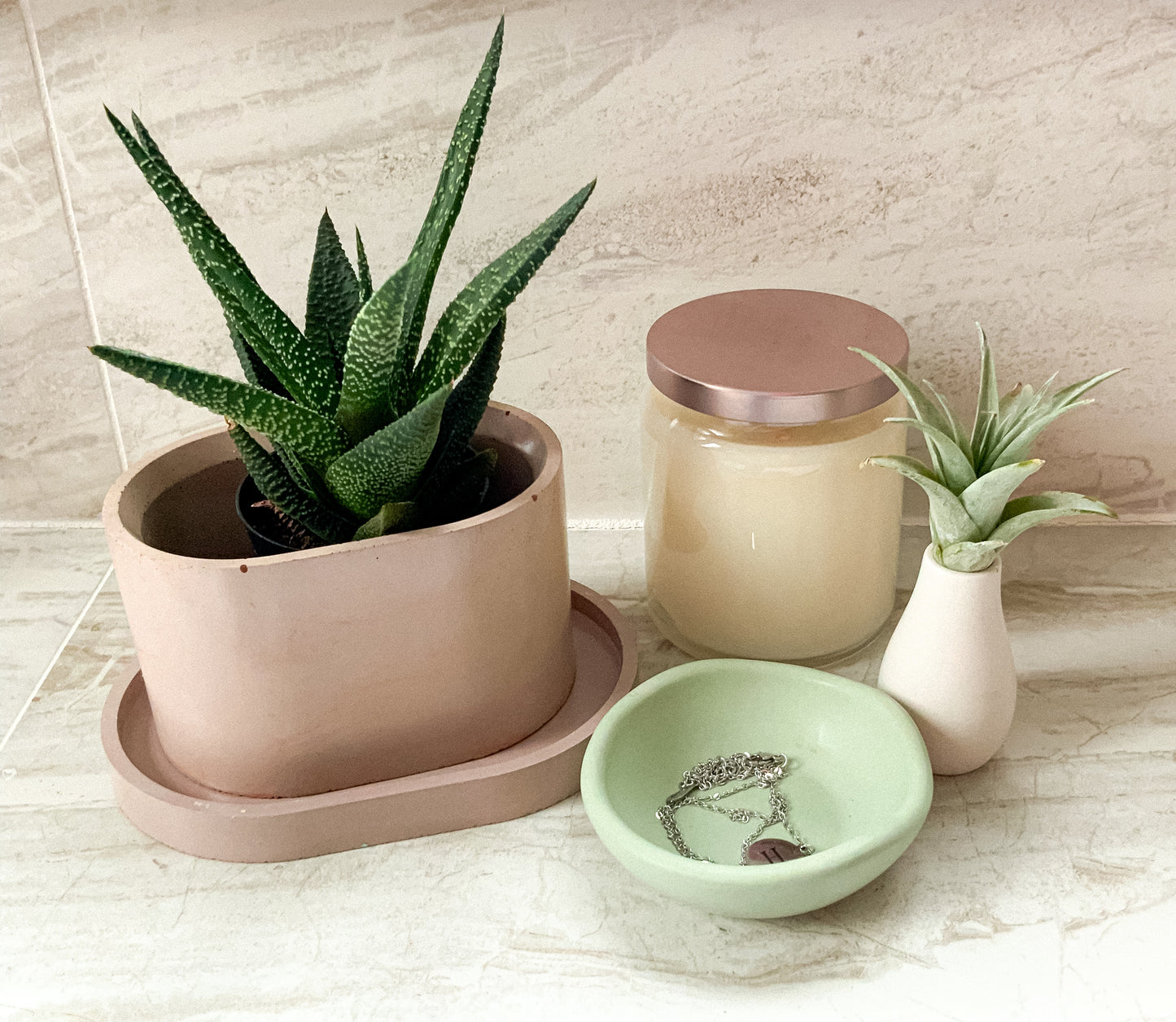 Concrete Catchall Bowl - Modern Entryway Key Organizer, Minimalist Desk Tray, Sculptural Home Decor Gift