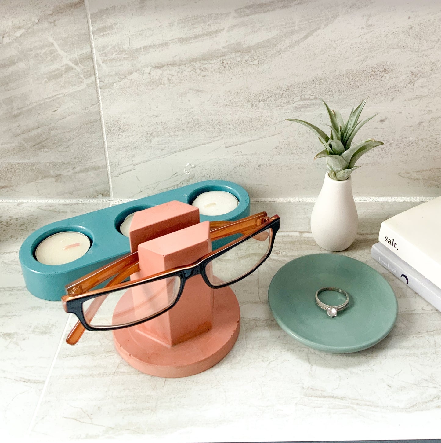 Glasses holder cement | Colorful sunglass stand | Eye glasses display