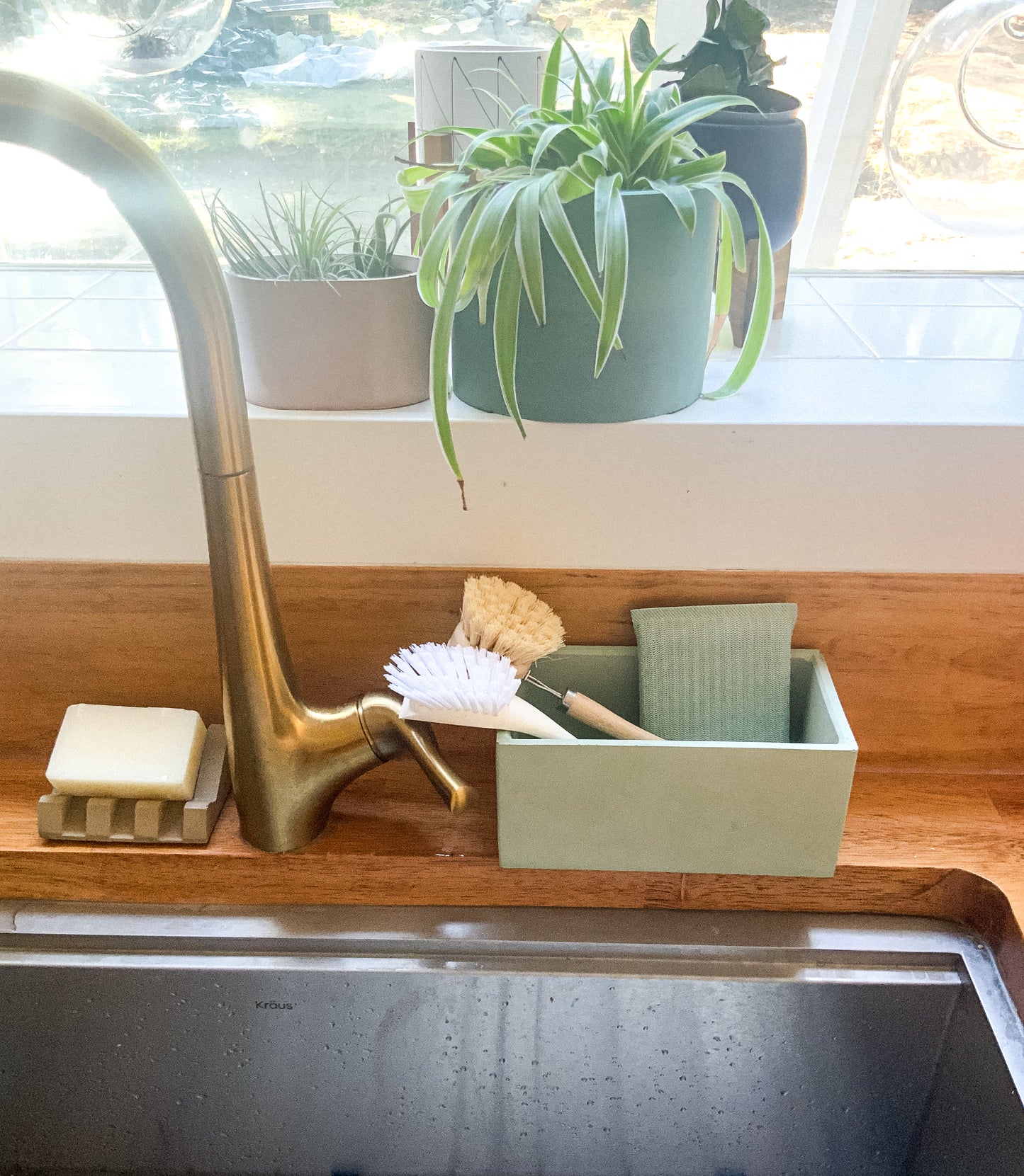 Concrete Planter – Handmade Modern Indoor Outdoor Plant Pot