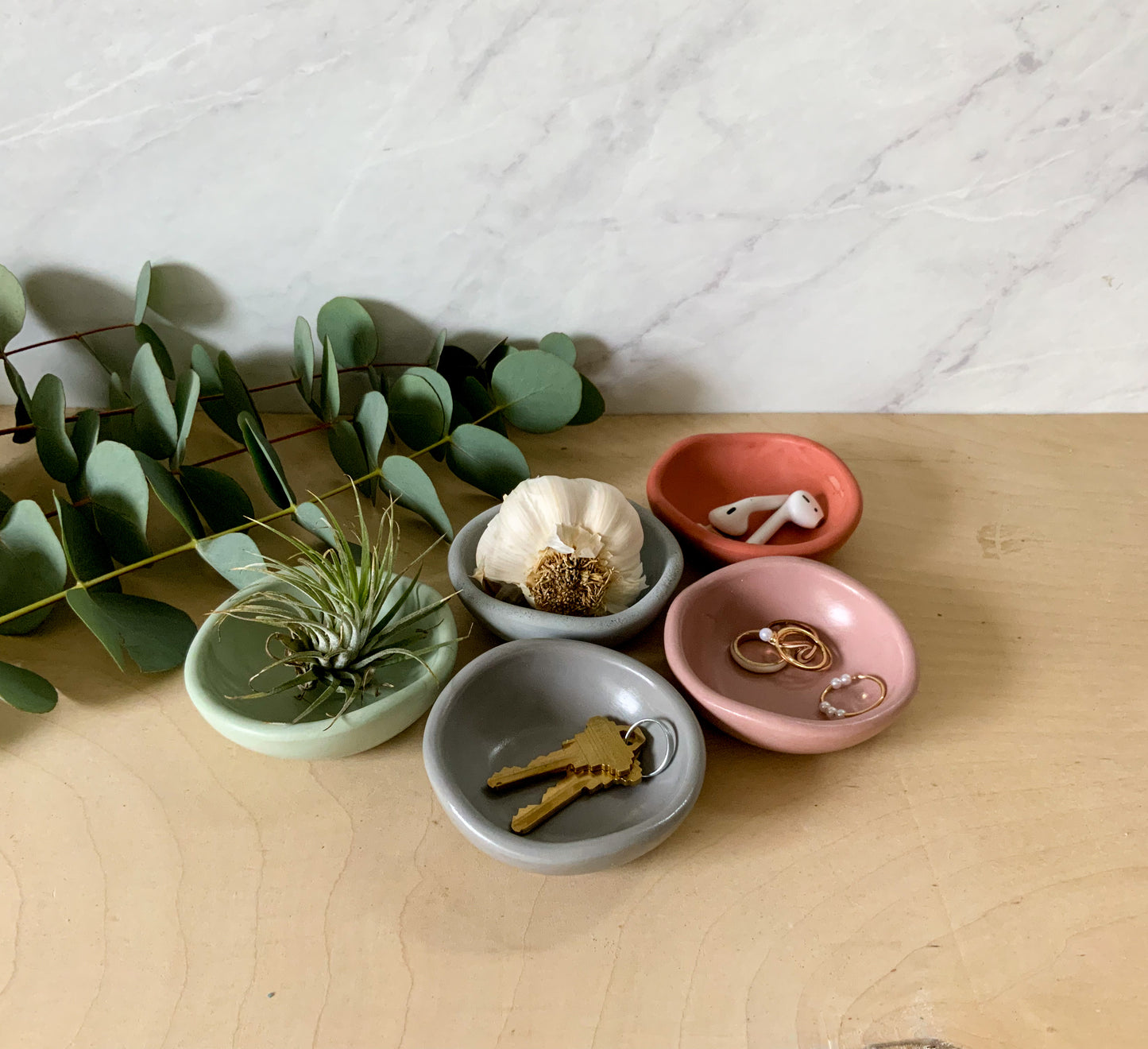 Concrete Catchall Bowl - Modern Entryway Key Organizer, Minimalist Desk Tray, Sculptural Home Decor Gift