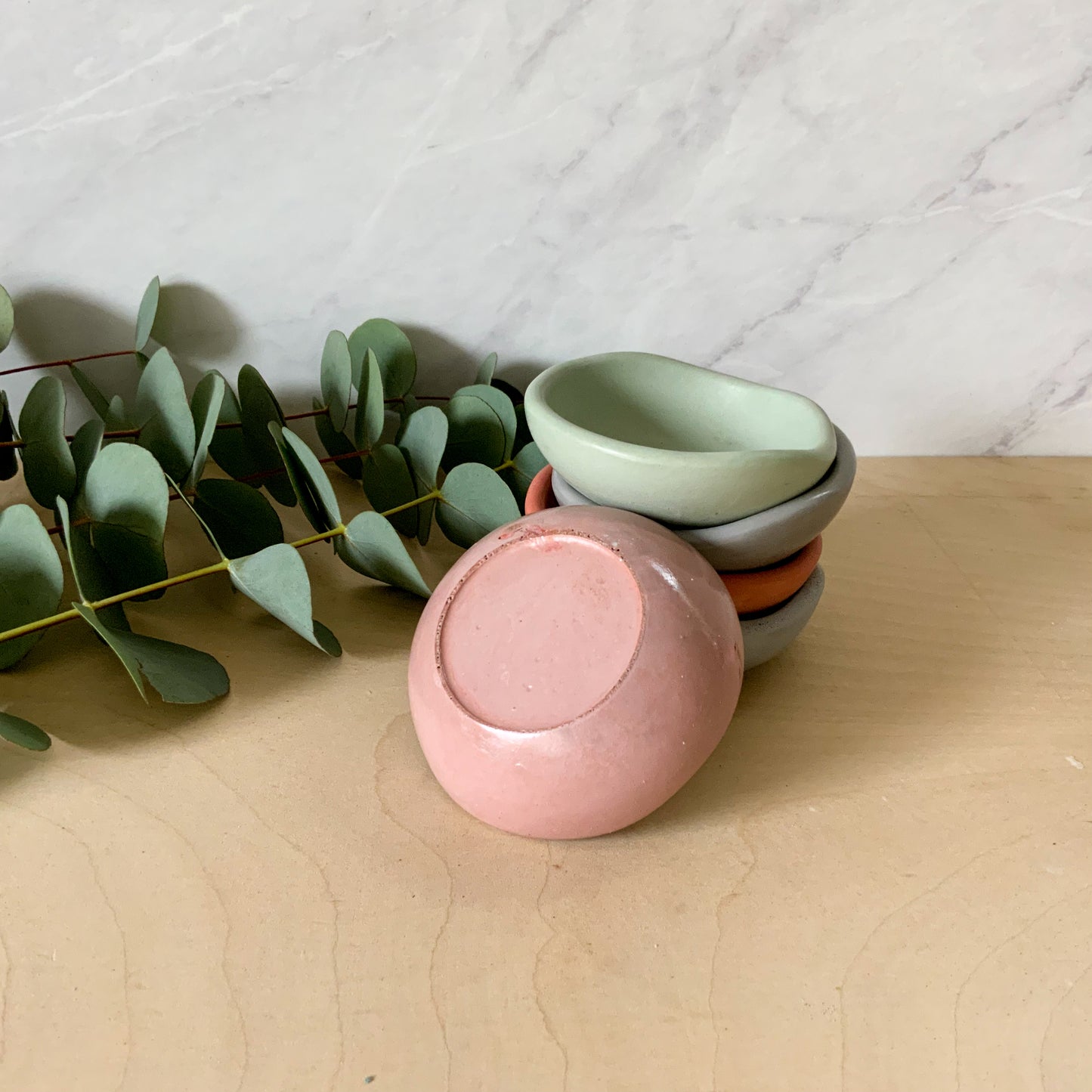 Concrete Catchall Bowl - Modern Entryway Key Organizer, Minimalist Desk Tray, Sculptural Home Decor Gift