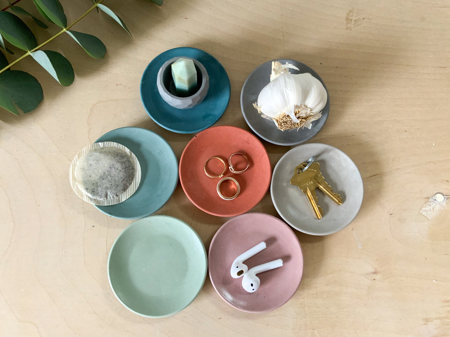 Small Handmade Concrete Ring Dish - Minimalist Catchall Tray, Teabag Holder & Jewelry Plate for Home Organization