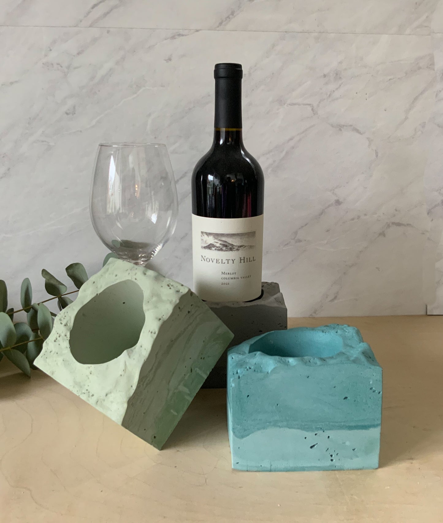 Handmade Concrete Wine Bottle Holder - Modern Minimalist Display Stand Kitchen Bar Decor Gift